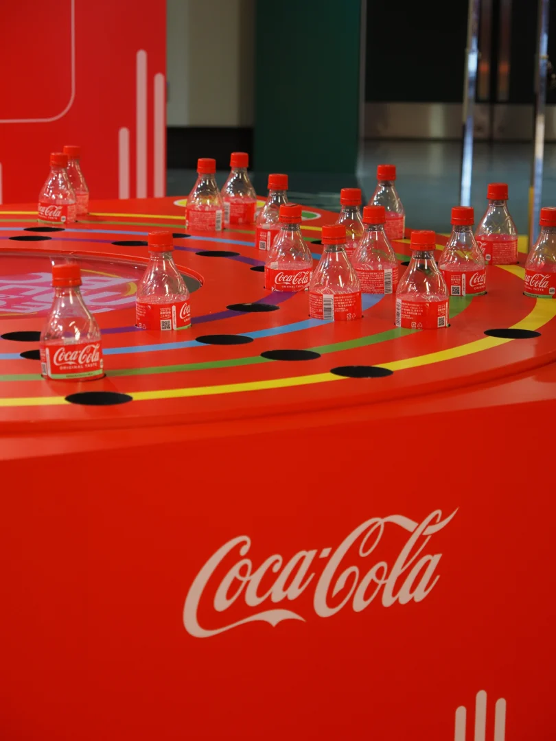 Coca-Cola X Fes 2025「Recycle Music Box」ターンテーブル型